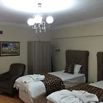 Aparthotel Black Bird