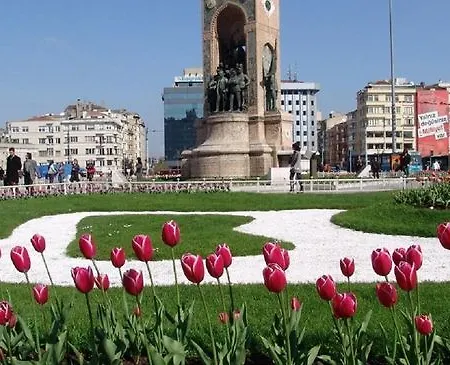 Black Bird Appart hôtel 2*