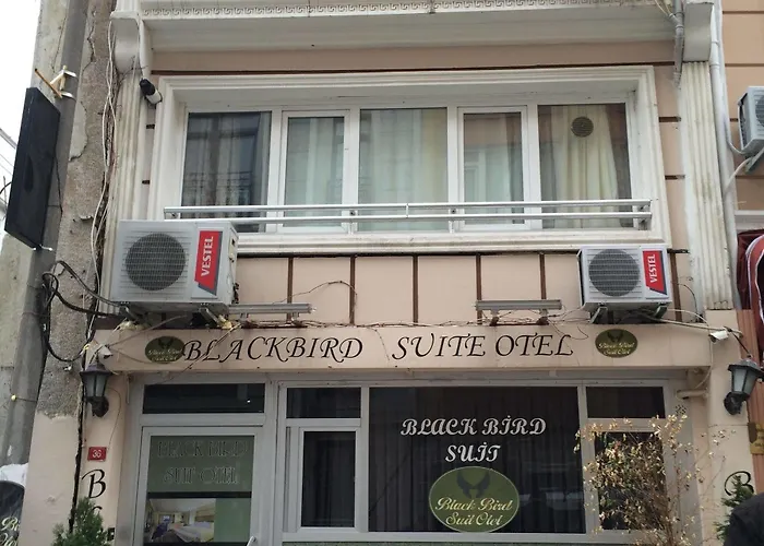 Apart Otel Black Bird